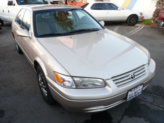 Toyota Camry 1997 photo 4