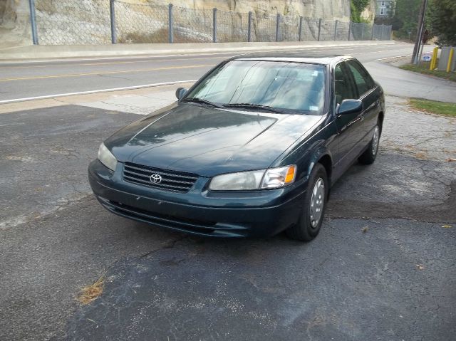 Toyota Camry 1997 photo 2