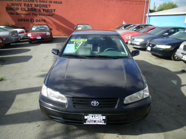 Toyota Camry 1997 photo 2