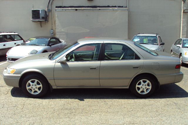 Toyota Camry 1997 photo 3