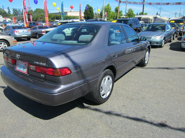 Toyota Camry 1997 photo 2