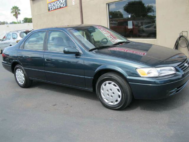 Toyota Camry 1997 photo 2