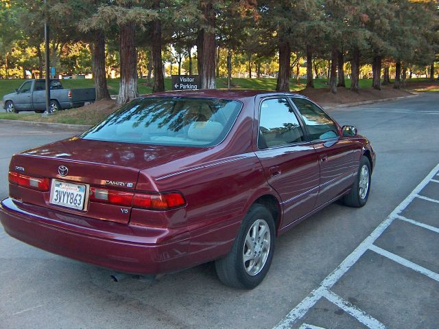 Toyota Camry 1997 photo 2