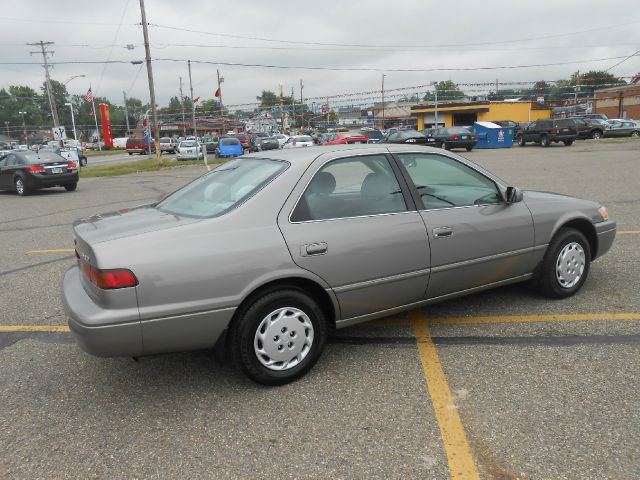 Toyota Camry 1998 photo 17