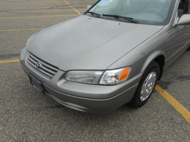 Toyota Camry 1998 photo 18