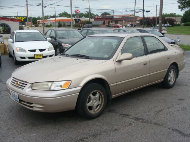 Toyota Camry 1998 photo 1