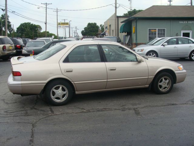 Toyota Camry 1998 photo 2