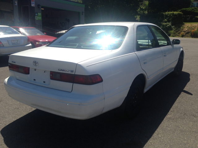 Toyota Camry 1998 photo 1