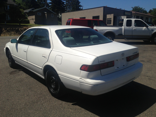 Toyota Camry 1998 photo 9