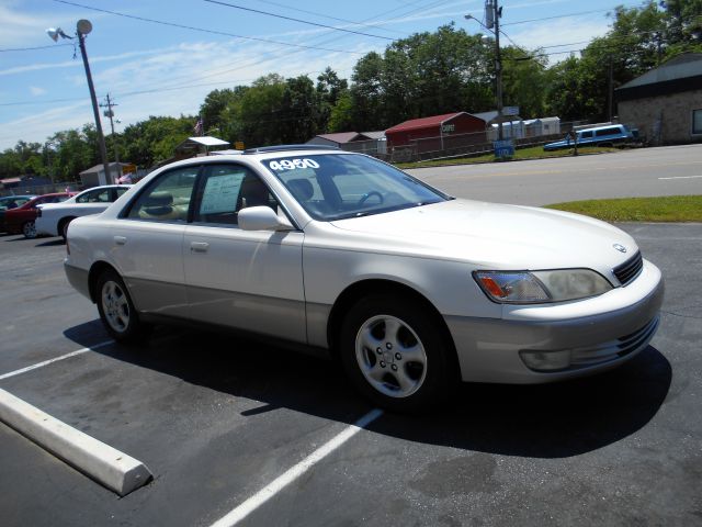 Toyota Camry Enthusiast 2D Roadster Sedan