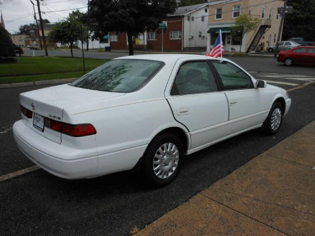 Toyota Camry 1998 photo 1