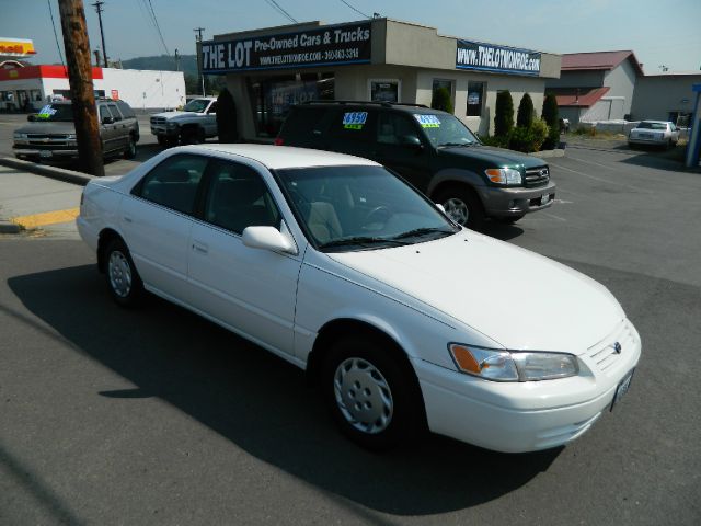 Toyota Camry 1998 photo 1