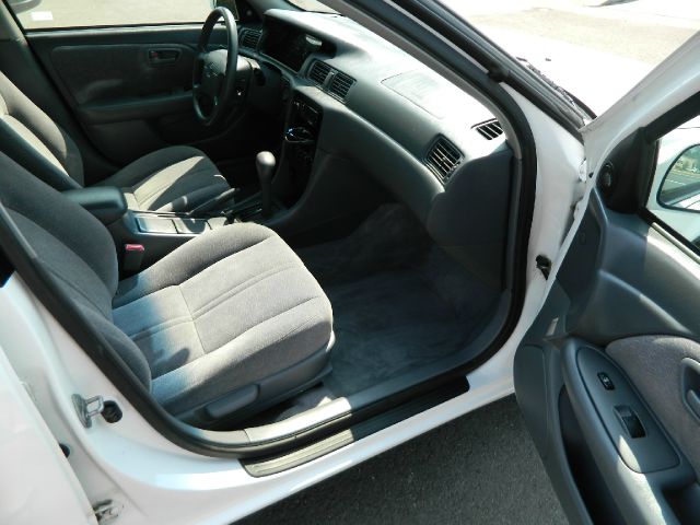 Toyota Camry 1998 photo 2