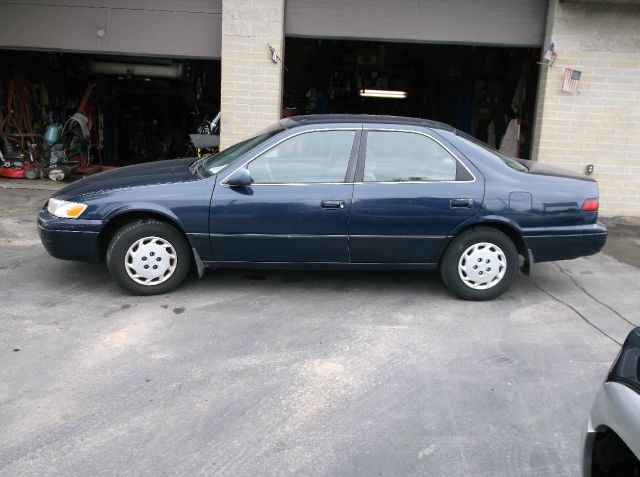 Toyota Camry 1998 photo 3