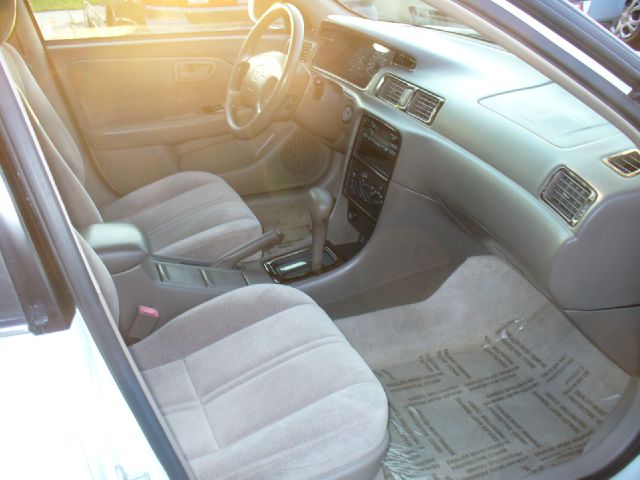 Toyota Camry 1998 photo 2