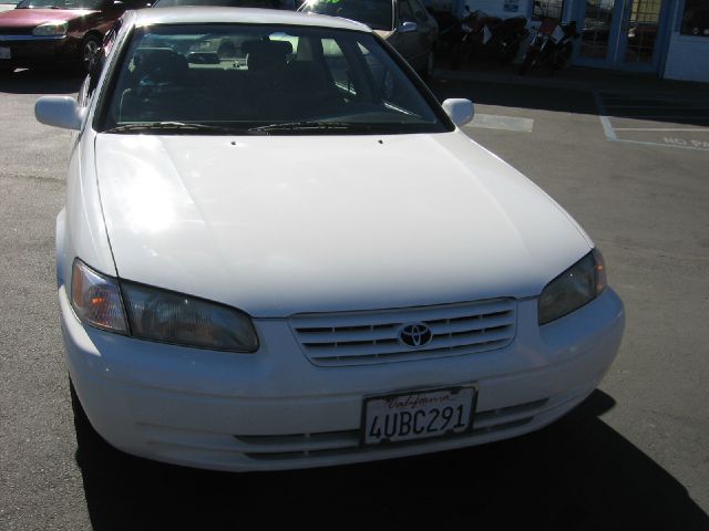 Toyota Camry 1998 photo 3