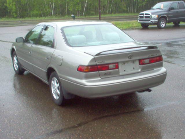 Toyota Camry 1998 photo 1