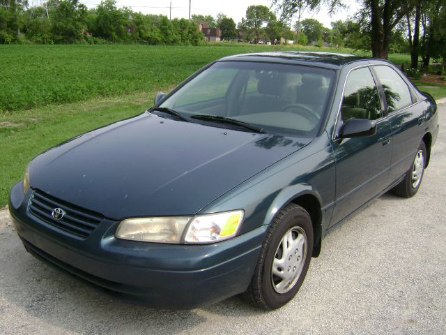 Toyota Camry 1998 photo 2