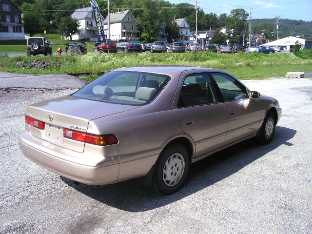 Toyota Camry 1998 photo 2