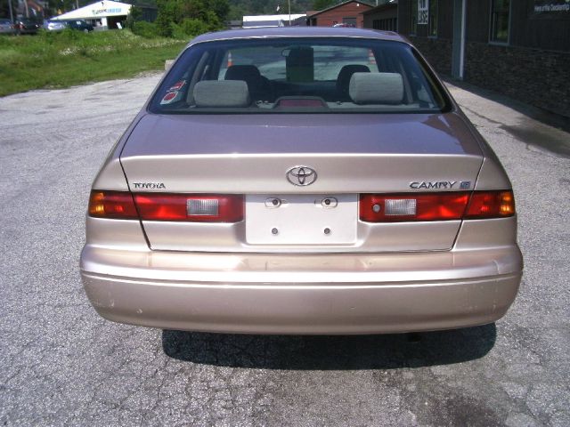 Toyota Camry 1998 photo 3