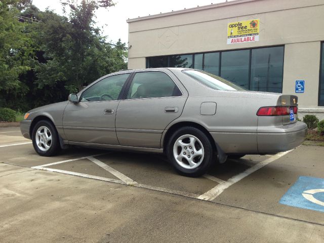 Toyota Camry 1998 photo 3