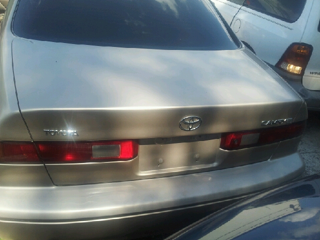 Toyota Camry 1998 photo 1