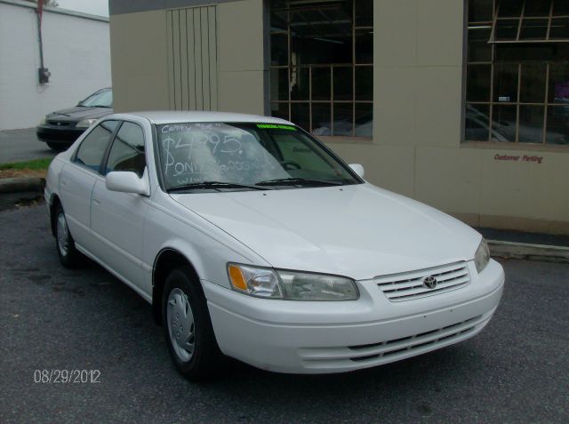 Toyota Camry 1998 photo 2