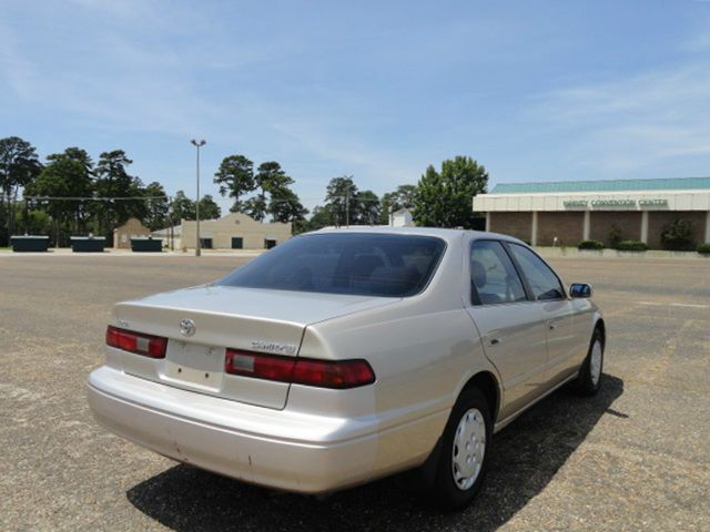 Toyota Camry 1998 photo 1