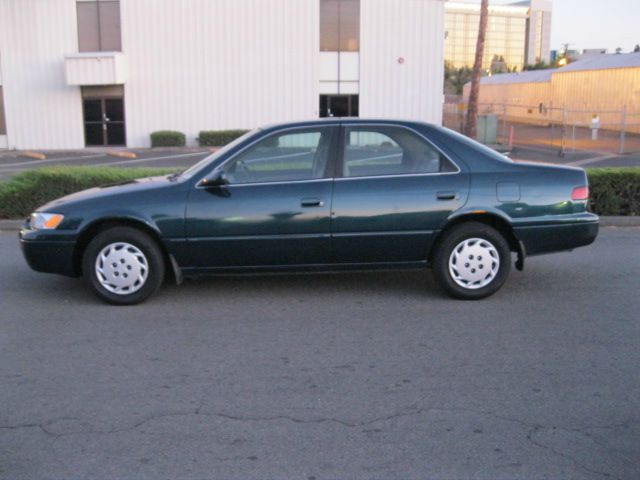 Toyota Camry 1998 photo 2