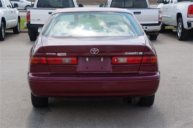 Toyota Camry 1998 photo 1