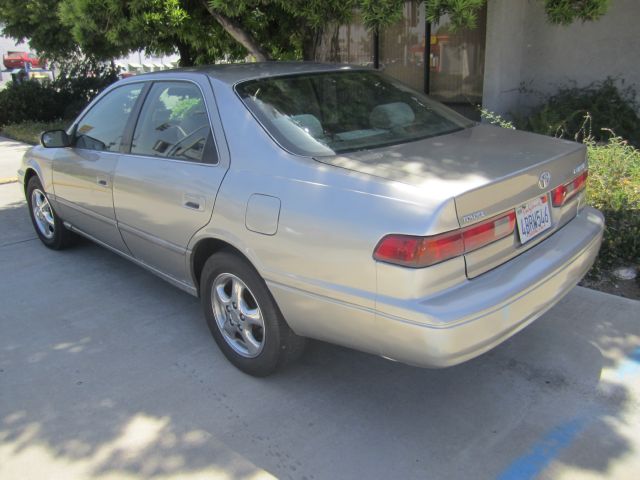 Toyota Camry 1998 photo 2