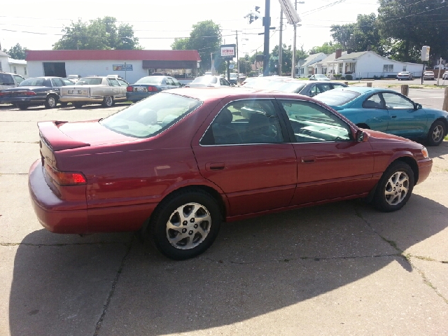 Toyota Camry 1998 photo 3