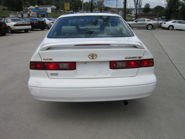 Toyota Camry 1998 photo 22