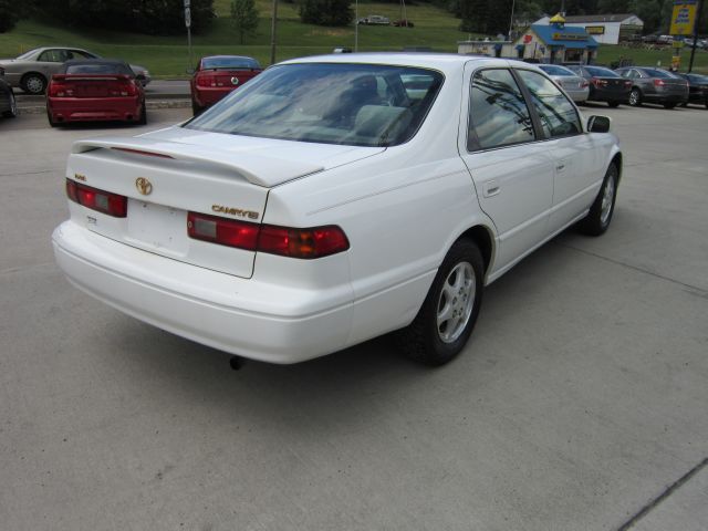 Toyota Camry 1998 photo 24