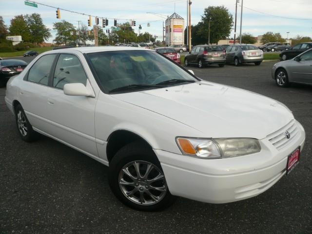 Toyota Camry 1998 photo 1