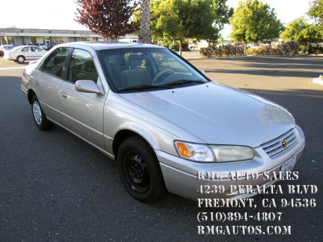 Toyota Camry X Sedan