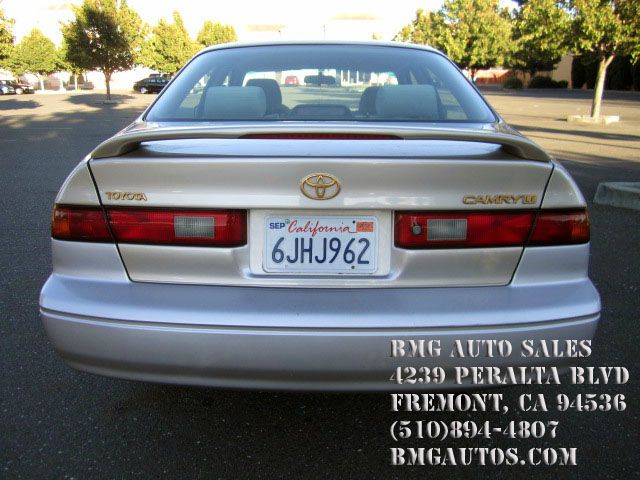 Toyota Camry 1998 photo 1