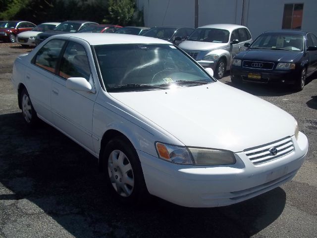 Toyota Camry 1998 photo 1