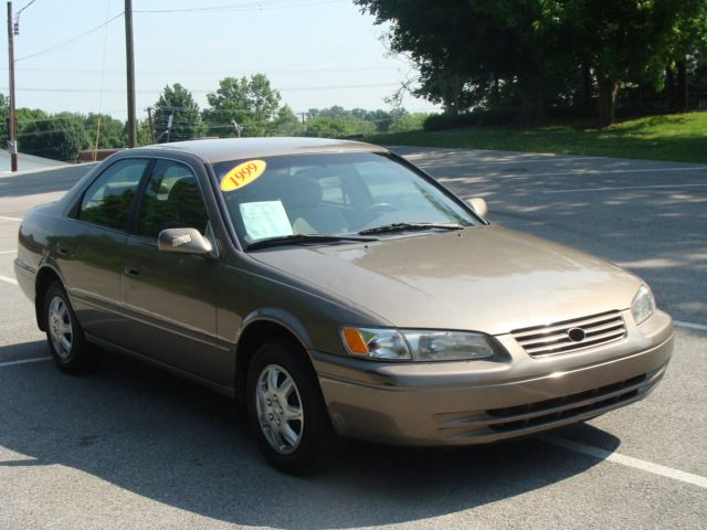 Toyota Camry 1999 photo 17