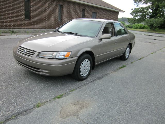 Toyota Camry 1999 photo 2