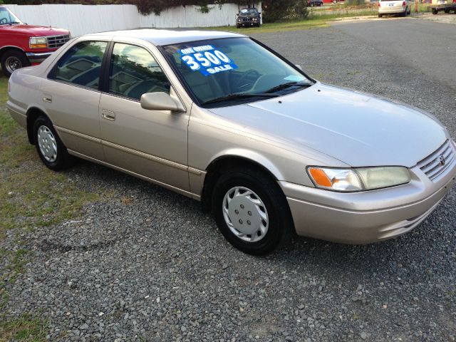 Toyota Camry 1999 photo 2