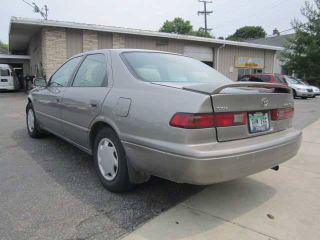 Toyota Camry 1999 photo 1