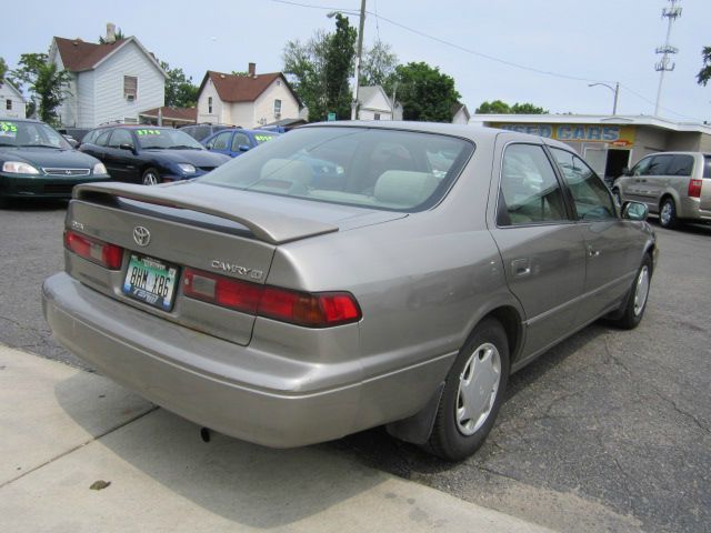 Toyota Camry 1999 photo 2