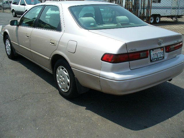 Toyota Camry 1999 photo 1