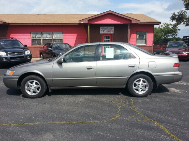 Toyota Camry X Sedan