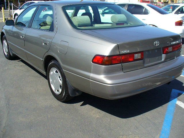 Toyota Camry 1999 photo 2