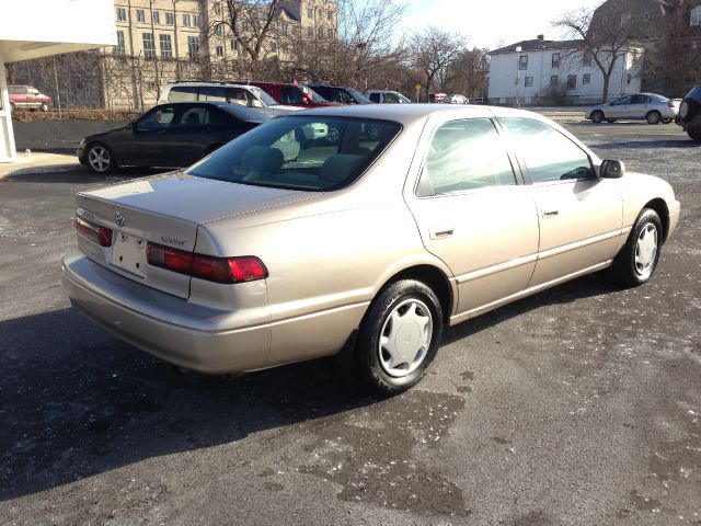 Toyota Camry 1999 photo 4