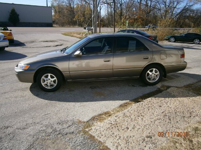 Toyota Camry 1999 photo 2