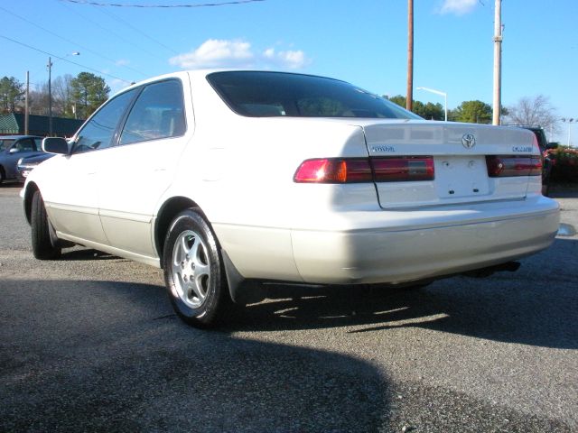 Toyota Camry 1999 photo 1