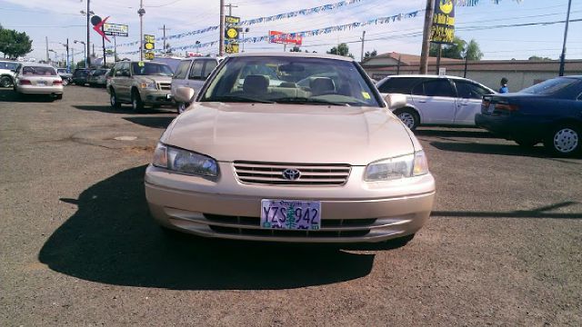 Toyota Camry 1999 photo 1